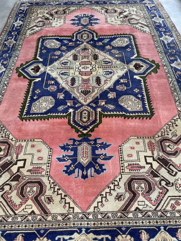 Persian Heriz 330 x 210 cm